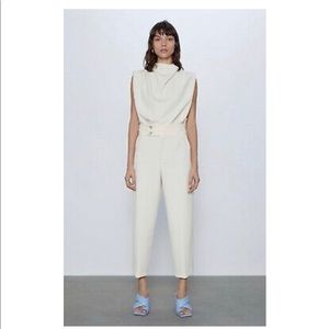 Zara ecru work pants in beautiful condition